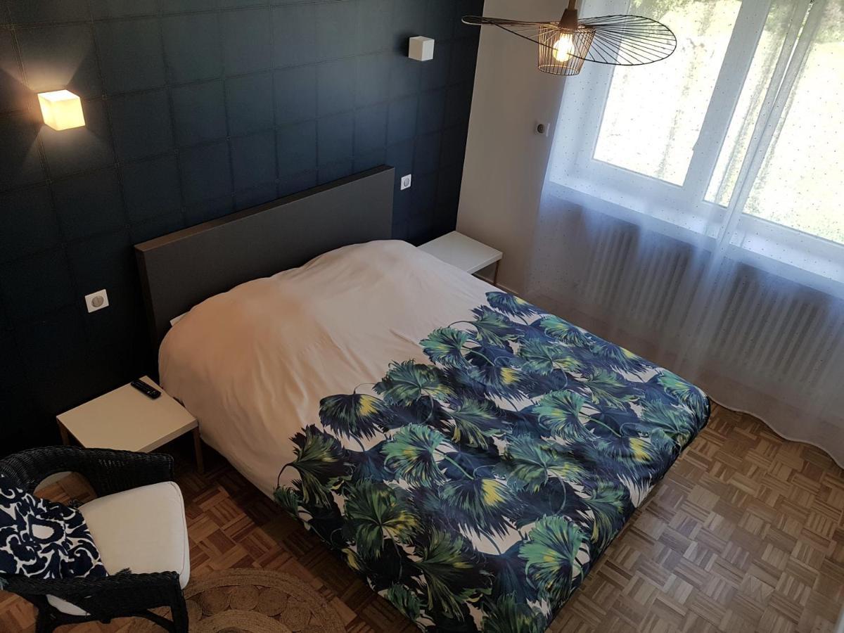 La Belle Jaune- Bed And Breakfast Moulins-les-Metz Luaran gambar